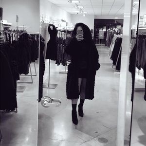 Meet your Posher, Fransela